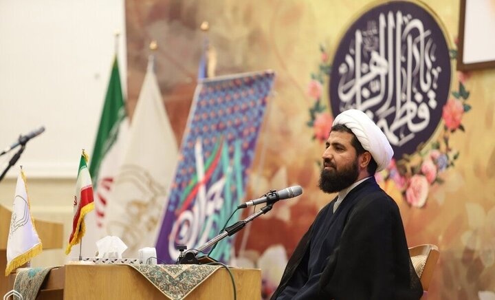 گفتوگو با مردم بهترین راهکار برای افزایش رغبت به فرزندآوری است گفتوگو با مردم بهترین راهکار برای افزایش رغبت به فرزندآوری است