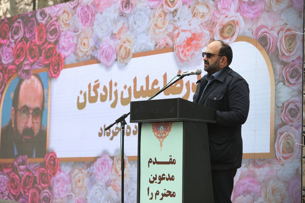 تجلیل بنیاد ۱۵ خرداد از ۲۲۰ زوج دانشجوی دارای ۳ فرزند و بیشتر